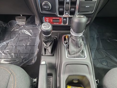 New 2026 Jeep Wrangler Unlimited Sport image 25