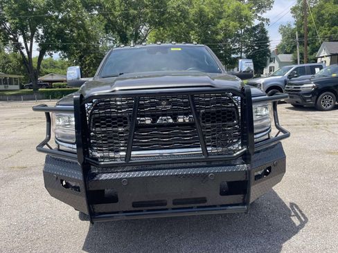 Used 2024 RAM 3500 Limited AWD/4WD image 10