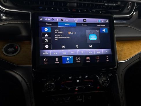Certified 2023 Jeep Grand Cherokee Summit AWD/4WD image 17