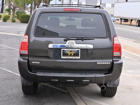 Used 2007 Toyota 4Runner SR5 image 5