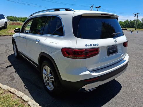 Certified 2023 Mercedes-Benz GLB 250 4MATIC image 4