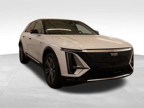 New 2026 Cadillac Lyriq Luxury image 1