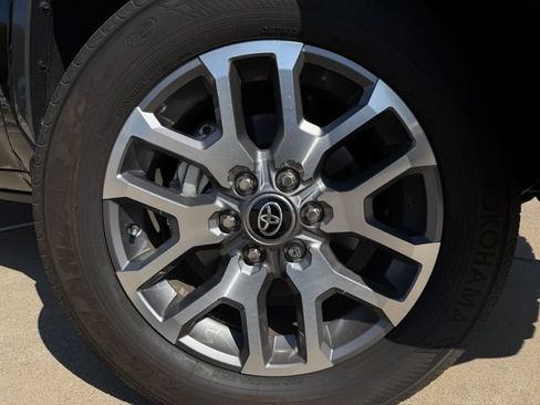 Used 2025 Toyota Tundra 1794 Edition AWD/4WD image 9