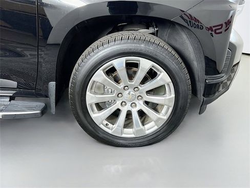 Used 2022 Chevrolet Silverado 1500 High Country image 41