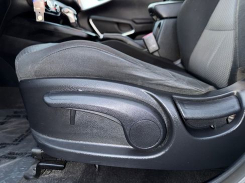 Certified 2022 Kia Soul LX image 10