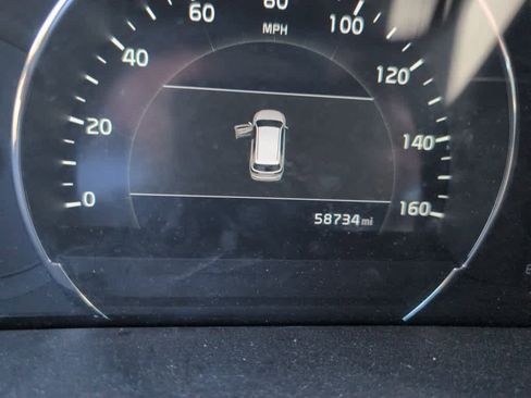 Used 2019 Kia Sorento SX w/ SX Touring Package image 10