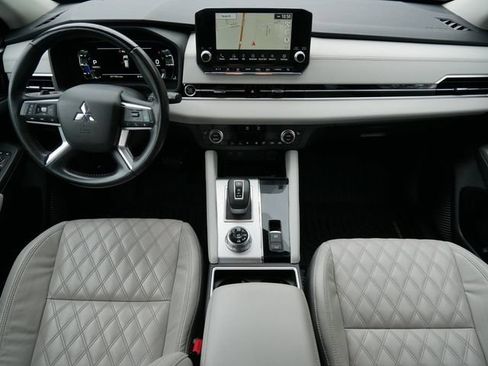 Used 2022 Mitsubishi Outlander SEL AWD/4WD image 12