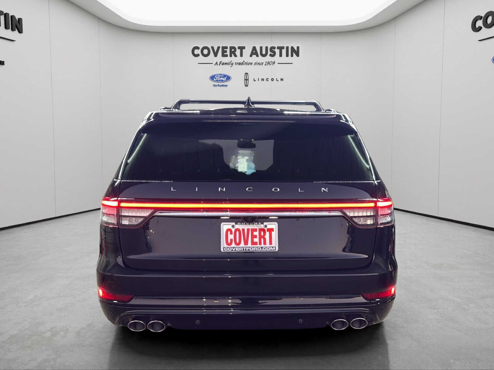 Used 2023 Lincoln Aviator Reserve w/ Equipment Group 201A RWD image 4