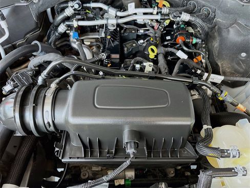 Used 2023 Ford Explorer XLT w/ Equipment Group 202A image 29