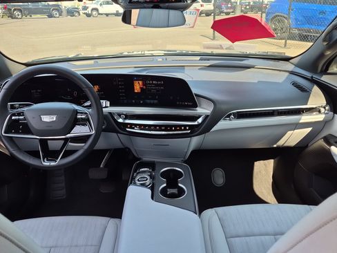 Used 2024 Cadillac Lyriq Sport RWD image 19