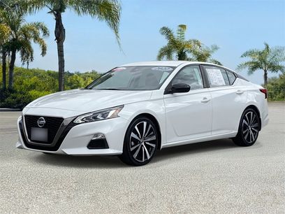 Certified 2022 Nissan Altima 2.5 SR