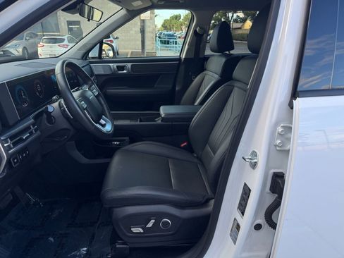 Used 2025 Hyundai Santa Fe SEL image 29