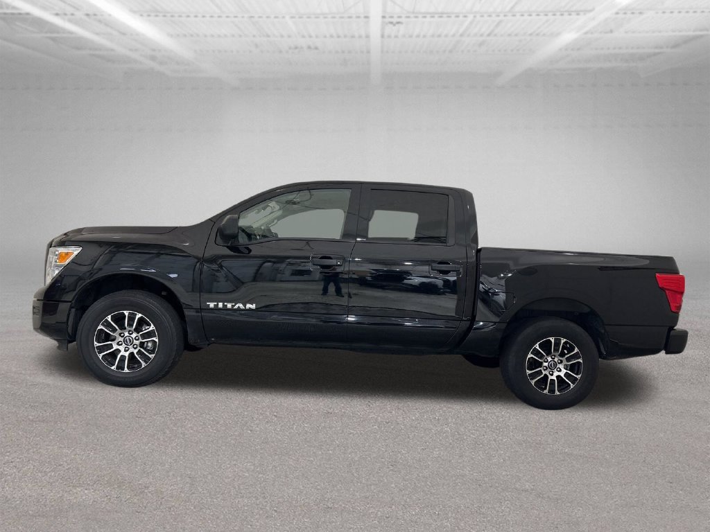 Used 2023 Nissan Titan SV AWD/4WD image 2