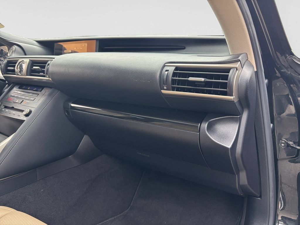 Used 2019 Lexus IS 300 w/ Premium Package RWD image 48