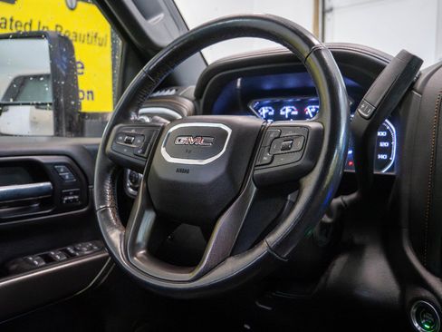 Used 2022 GMC Sierra 2500 AT4 image 34