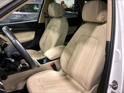Used 2023 Audi Q5 2.0T Premium w/ Convenience Package AWD/4WD image 25