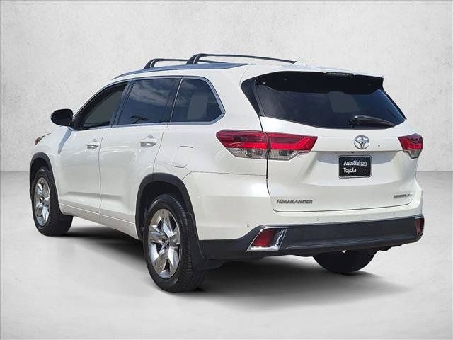 Used 2019 Toyota Highlander Limited AWD/4WD image 7
