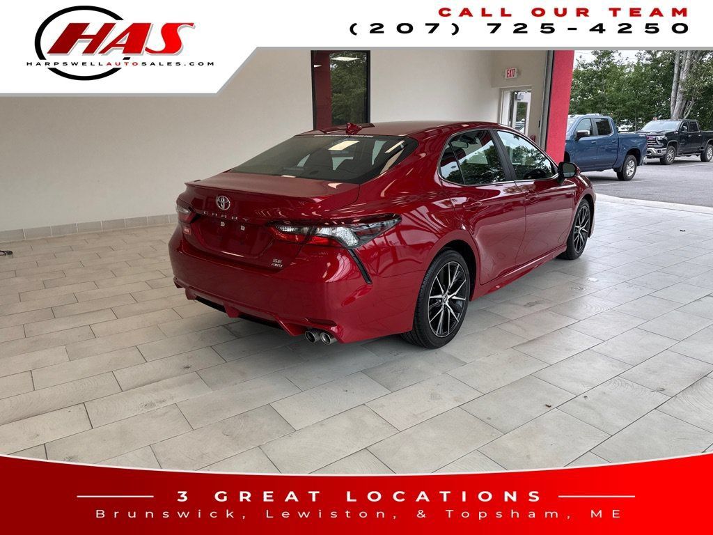 Used 2024 Toyota Camry SE w/ Cold Weather Package AWD/4WD image 6