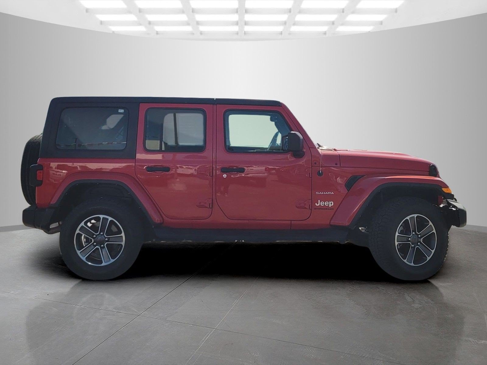 Used 2023 Jeep Wrangler Unlimited Sahara AWD/4WD image 5
