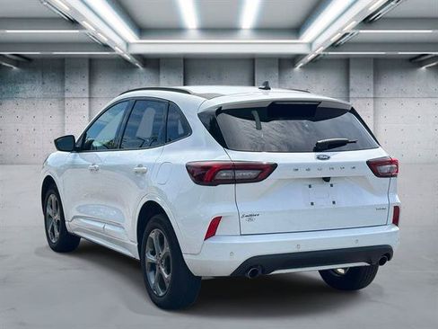 Used 2023 Ford Escape ST-Line w/ Tech Pack #1 AWD/4WD image 5