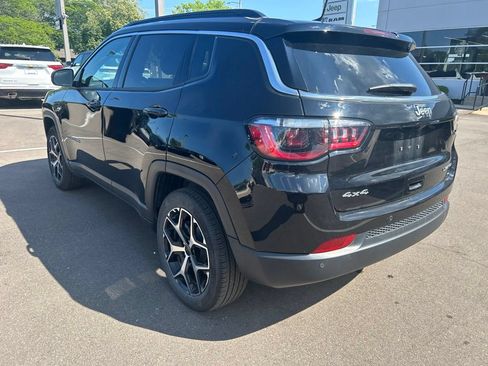 Used 2025 Jeep Compass Limited AWD/4WD image 6