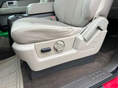 Used 2010 Ford F150 XLT image 14