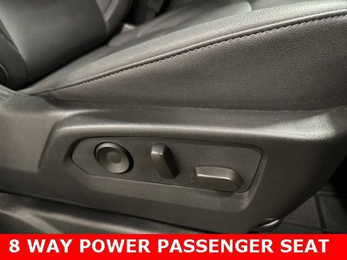 Used 2024 Chevrolet Tahoe Z71 w/ Luxury Package image 14