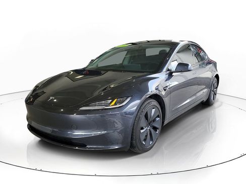 Used 2025 Tesla Model 3 Long Range RWD image 3