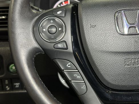 Used 2017 Honda Ridgeline RTL-E image 25