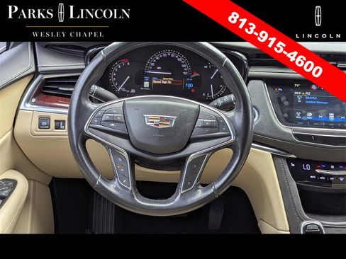Used 2019 Cadillac XT5 Luxury image 12