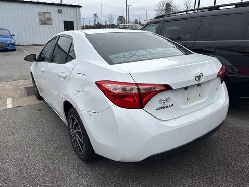 Used 2018 Toyota Corolla L image 5