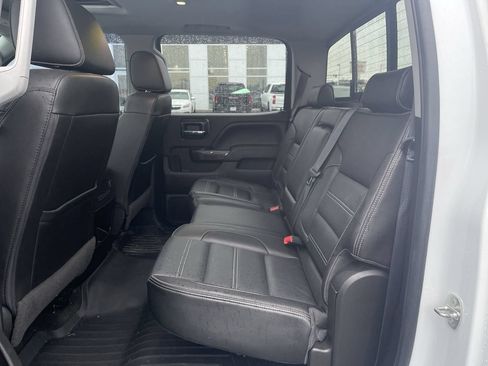Used 2016 GMC Sierra 2500 Denali w/ Suspension Package, Off-Road AWD/4WD image 25