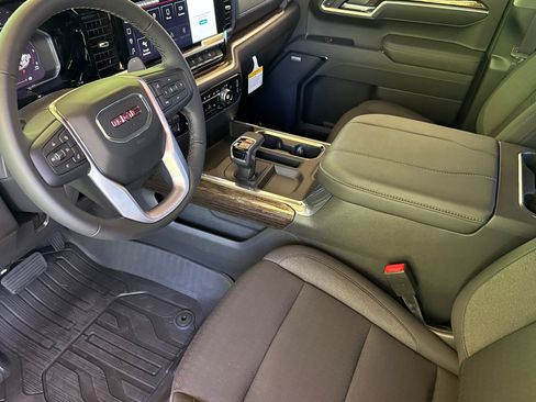 New 2026 GMC Sierra 1500 Elevation AWD/4WD image 11