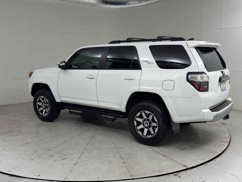 Used 2020 Toyota 4Runner TRD Off-Road Premium w/ Moonroof Package AWD/4WD image 3