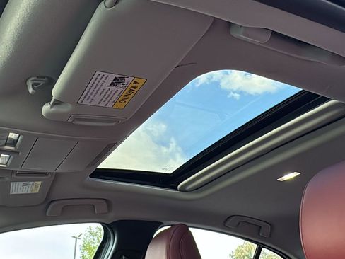 Used 2025 MAZDA MAZDA3 s image 22