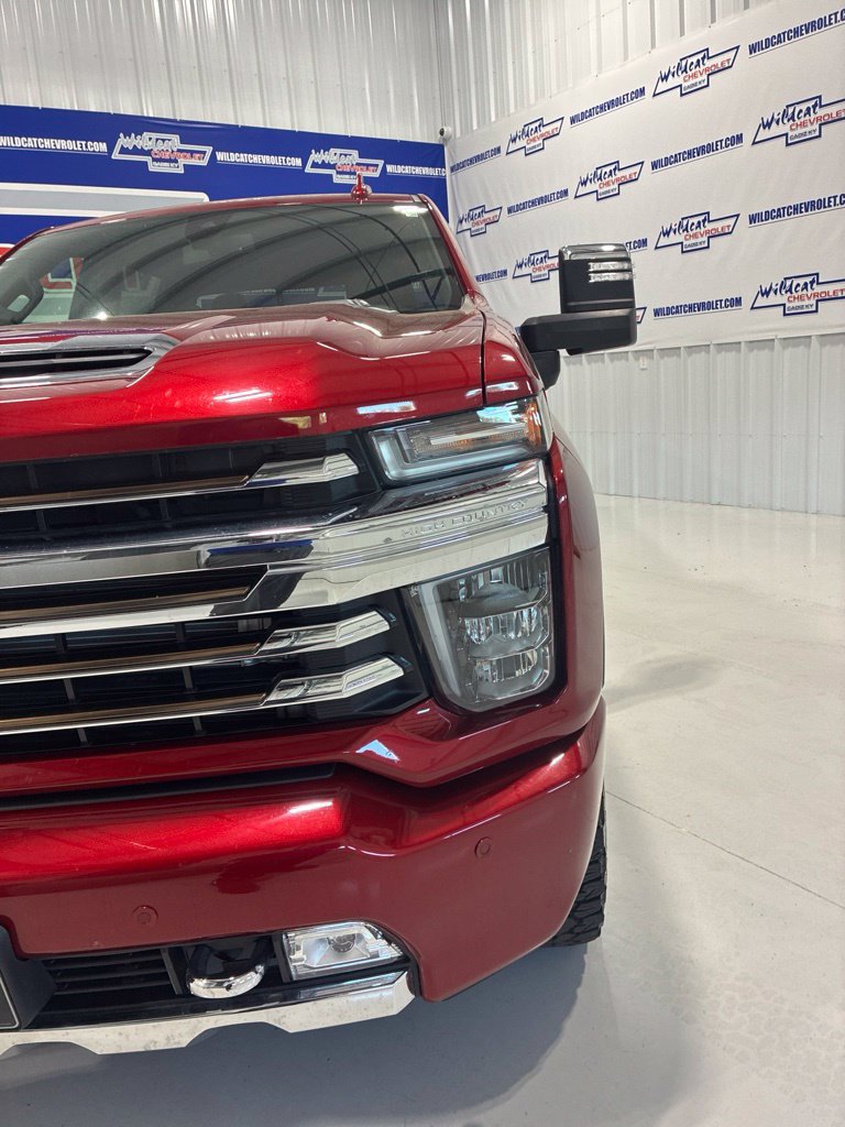 Used 2022 Chevrolet Silverado 2500 High Country w/ Safety Package II AWD/4WD image 11