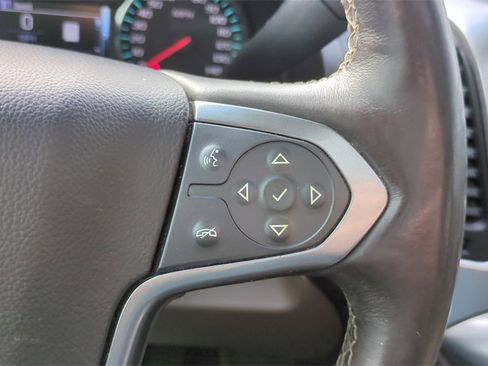 Used 2017 Chevrolet Suburban Premier image 23