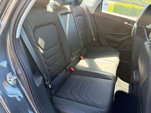 Used 2019 Volkswagen Jetta SEL Premium FWD image 12