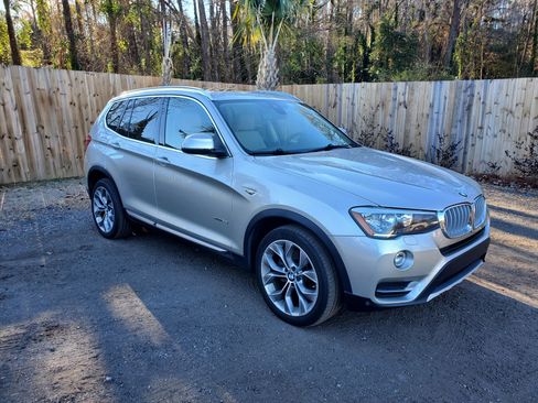 Used 2016 BMW X3 xDrive28i image 11