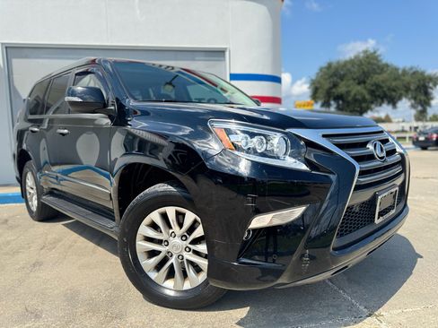 Used 2018 Lexus GX 460 Premium w/ Premium Package image 5