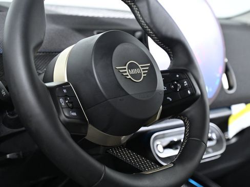 Certified 2025 MINI Cooper Countryman S AWD/4WD image 16