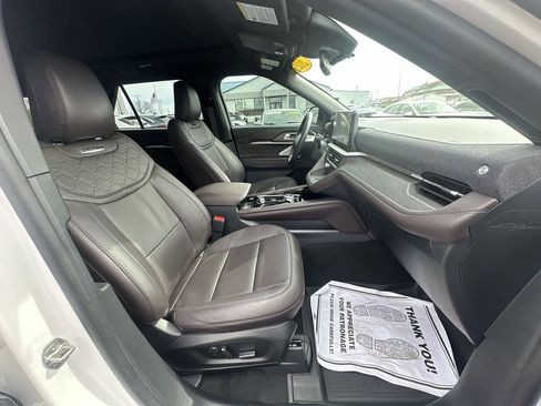 Used 2025 Ford Explorer Platinum w/ Ultimate Package image 26