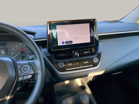 Used 2025 Toyota Corolla LE FWD image 7