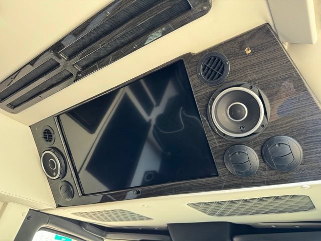 Used 2024 Mercedes-Benz Sprinter 3500 image 22