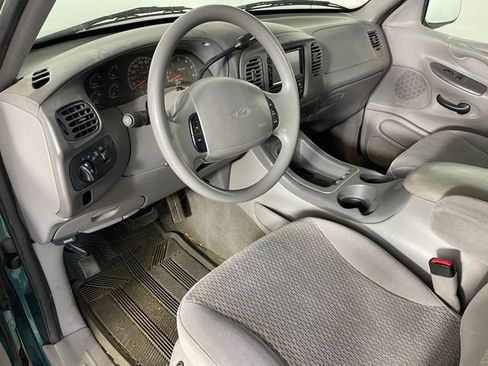 Used 1997 Ford Expedition 4WD image 3