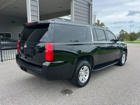 Used 2019 Chevrolet Suburban LT AWD/4WD image 9