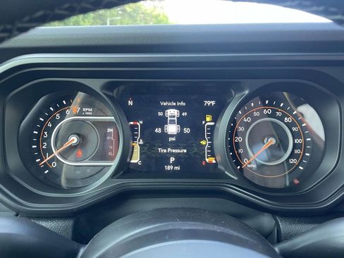 New 2025 Jeep Gladiator Sport w/ Premium Package AWD/4WD image 28