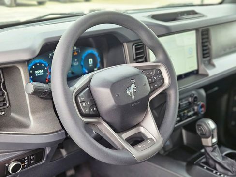 New 2025 Ford Bronco 2-Door AWD/4WD image 10