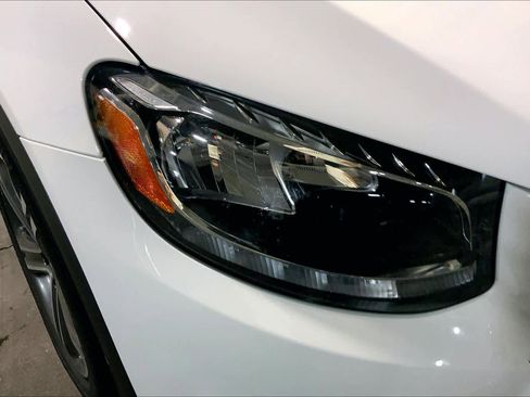 Used 2017 Mercedes-Benz GLC 300 GLC 300 image 27