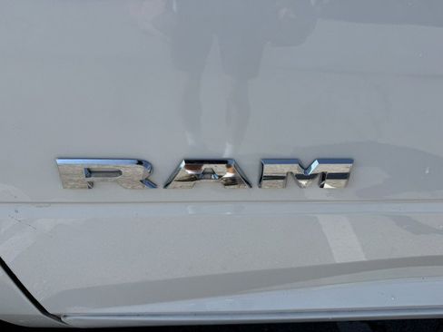 Used 2022 RAM 2500 Big Horn AWD/4WD image 18